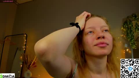 Lissa online show from May 8, 2:26 am