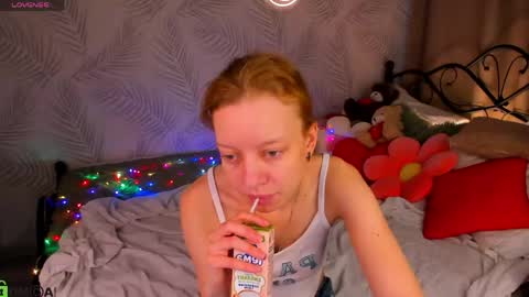 Lissa online show from May 26, 1:27 am