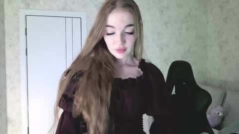 Lissa online show from May 10, 7:10 am