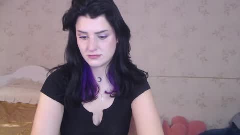 Alice Dont forget to thumbs up its very important  online show from May 31, 9:37 am