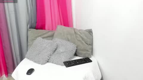 lissa online show from March 6, 4:49 pm