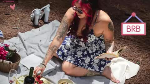 Lissy online show from May 6, 1:04 pm