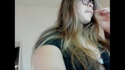 Danni online show from December 14, 10:50 pm