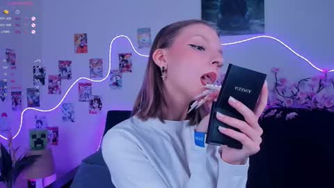 Bella online show from November 29, 7:34 am