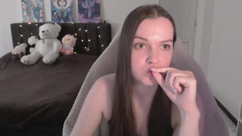 little__flowers online show from May 21, 8:45 am