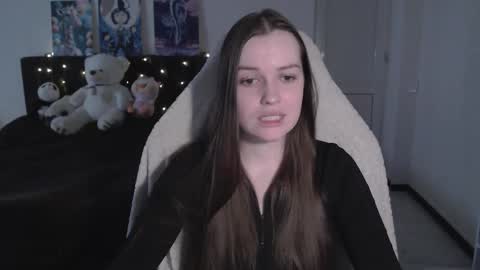 little__flowers online show from February 18, 9:41 am