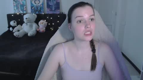 little__flowers online show from May 13, 9:04 am