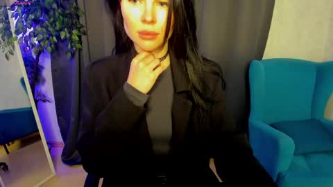 Isabel online show from May 18, 1:26 am