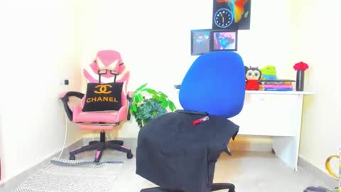 little_africa online show from December 14, 9:40 am