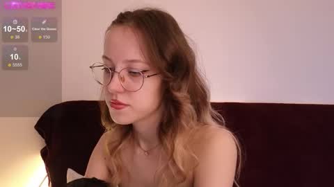 little_bliss online show from October 16, 8:44 pm