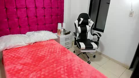 alexandra aguilar online show from March 22, 3:23 am