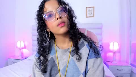 little_lilith_apple online show from December 9, 2:13 am