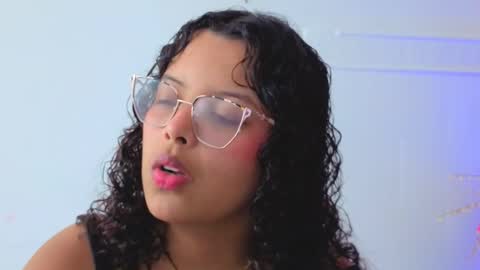 little_lilith_apple online show from December 20, 7:51 pm