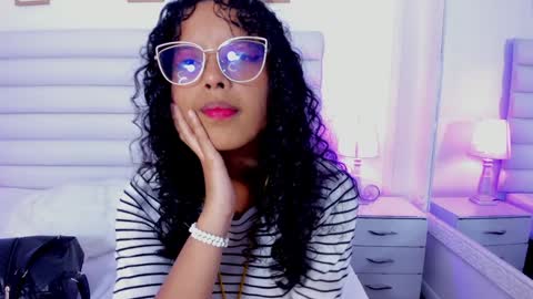 little_lilith_apple online show from December 7, 1:58 am