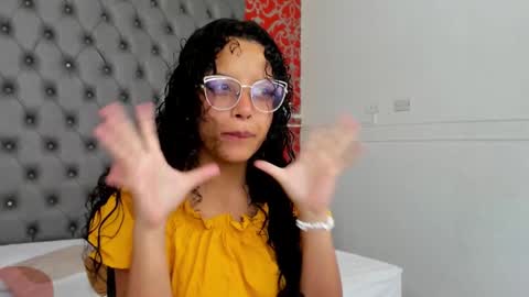 little_lilith_apple online show from December 16, 3:08 am