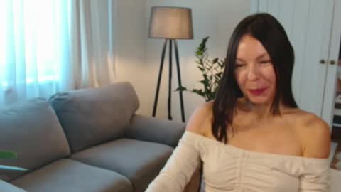 Nicole online show from November 21, 10:50 am