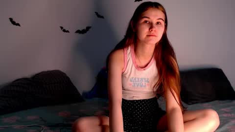 Alice.. online show from October 28, 4:46 pm