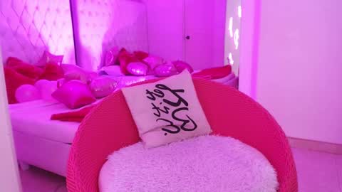 Paulette online show from January 17, 4:42 am