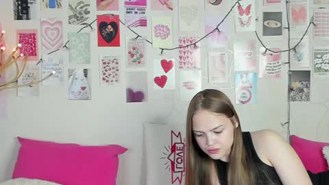 Kriss online show from April 2, 8:12 am