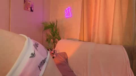 Rosy online show from May 3, 5:22 am