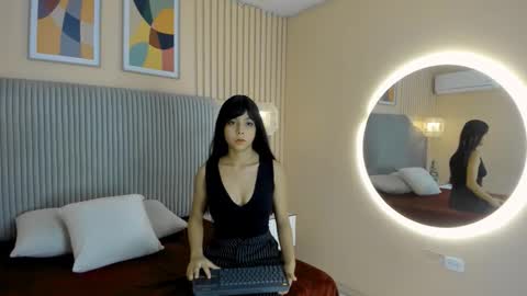 little_roose online show from September 24, 11:20 am