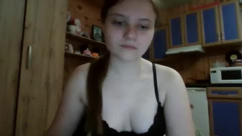 Snapshot of little_shygirl_ chatting on October 3, 4:06 am little_shygirl_ online show from October 3, 4:06 am
