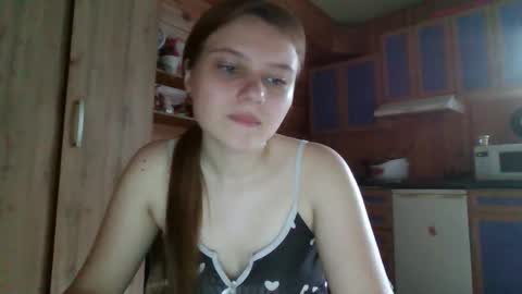 Snapshot of little_shygirl_ chatting on September 24, 4:00 am little_shygirl_ online show from September 24, 4:00 am