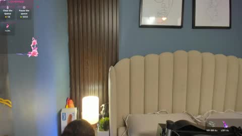 little_valentinaa online show from April 29, 11:46 am