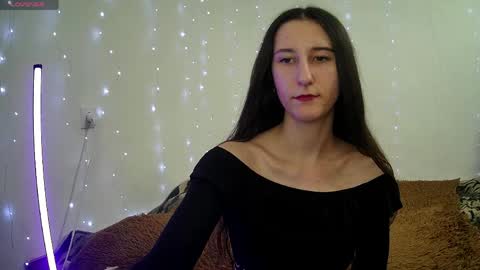LittleAhWitch online show from May 11, 9:11 am