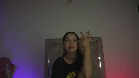 littlee_emma_ online show from May 24, 12:42 am