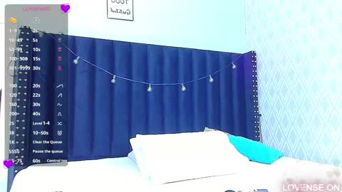Snapshot of littleebonymommy chatting on March 9, 7:59 pm Tania online show from March 9, 7:59 pm