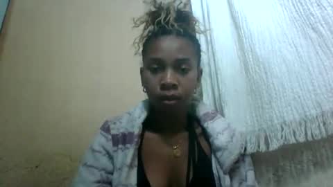 edra online show from November 16, 3:01 pm