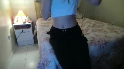 littlejinxxx online show from September 14, 1:36 am