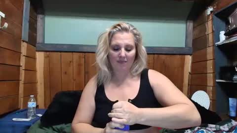 lisanixs online show from January 11, 1:32 am