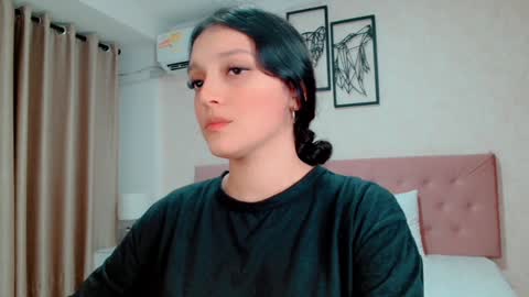 Sarahs Room online show from January 5, 11:12 pm
