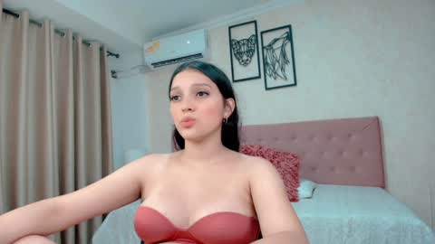 Sarahs Room online show from January 31, 5:42 pm