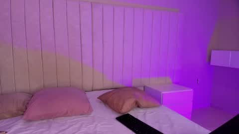 Snapshot of littleoliviia_ chatting on September 11, 2:17 pm im olivia IG littleolivia01 online show from September 11, 2:17 pm