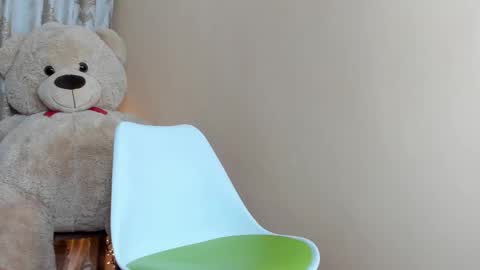 Snapshot of littlepinky77 chatting on February 13, 9:30 am Pinky online show from February 13, 9:30 am