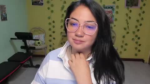 Mia  online show from June 20, 4:49 am