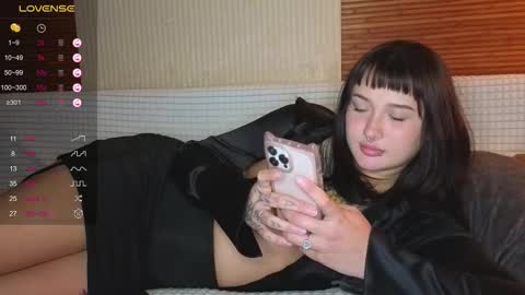 littlewetgirl26 online show from September 30, 12:11 pm