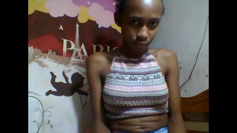 Snapshot of littleyanah chatting on September 23, 4:21 am yanah online show from September 23, 4:21 am
