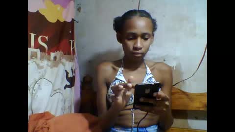 Snapshot of littleyanah chatting on September 27, 10:22 am yanah online show from September 27, 10:22 am