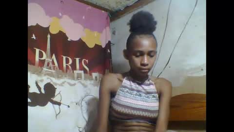 Snapshot of littleyanah chatting on September 24, 7:51 am yanah online show from September 24, 7:51 am