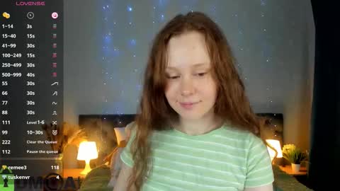 livelyluna online show from September 26, 11:52 am