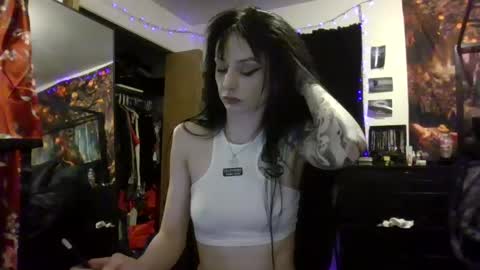 Snapshot of livmirage chatting on January 6, 4:36 am Liv Mirage online show from January 6, 4:36 am