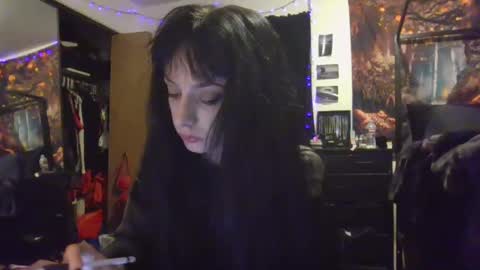 Snapshot of livmirage chatting on January 8, 4:23 am Liv Mirage online show from January 8, 4:23 am
