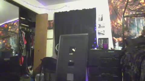 Snapshot of livmirage chatting on March 11, 3:25 am Liv Mirage online show from March 11, 3:25 am