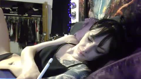 Snapshot of livmirage chatting on January 28, 3:57 pm Liv Mirage online show from January 28, 3:57 pm