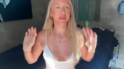 olivia online show from March 30, 1:16 am