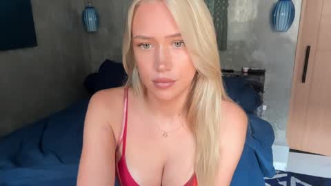 olivia online show from April 9, 1:30 am